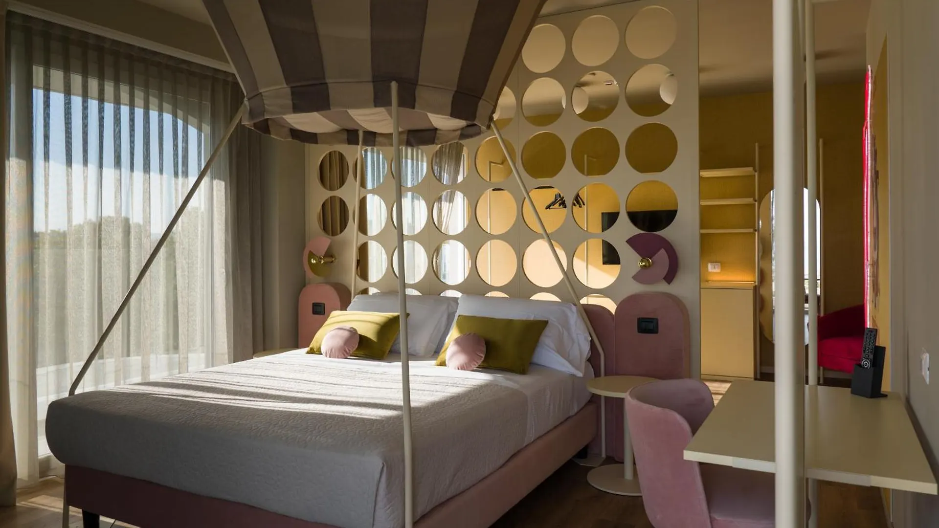 Hotel La Gradisca Ρίμινι 4*,  Ιταλία