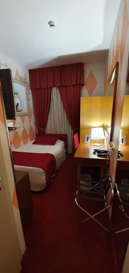 Hotel La Gradisca Ρίμινι 4*,